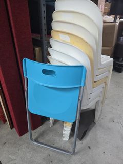 (Category: ) located in . Submitted by warehouse_clearancee (Listing ID 1458133491, Image 1). Description: .