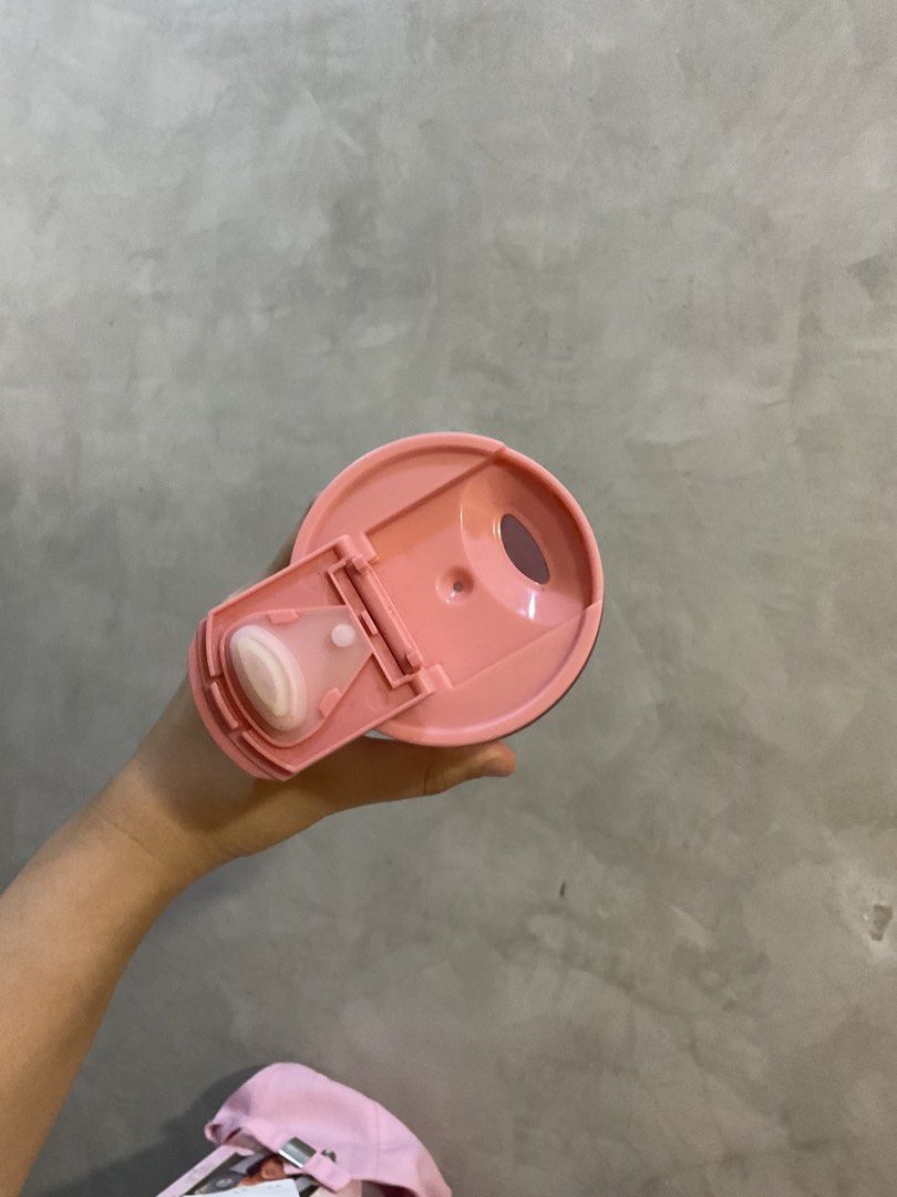 Starbucks Blackpink Tumbler (Category: Beverages) located in Apalit. Submitted by ririclowi (Listing ID 1458248546, Image 3). Description: Brand: Starbucks Color: Pink Style: Sippy Cup (no straw) Price: 800 (negotiable) 💵Mode of Payment: Gcash ✈️Mode of Delivery: ✔️J&T ✔️Meetup around Apalit Pampanga.