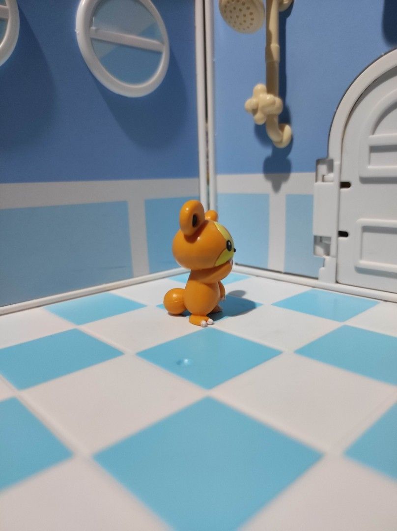 T-arts Pokemon Get Figure - Teddiursa (Category: Figurines & Statues) located in Taguig. Submitted by lilrootshop (Listing ID 1458266565, Image 3). Description: ***Crossposted*** Price: 250 AUTHENTIC Pass sa lowballers! First to pay basis. No COD. For item reservation, a down payment of 50% or 100 pesos (whichever is less) is required. Down payment is non-refundable. One month reservation only. Location: Taguig (near BGC) MOP: GCash / GoTyme / CI