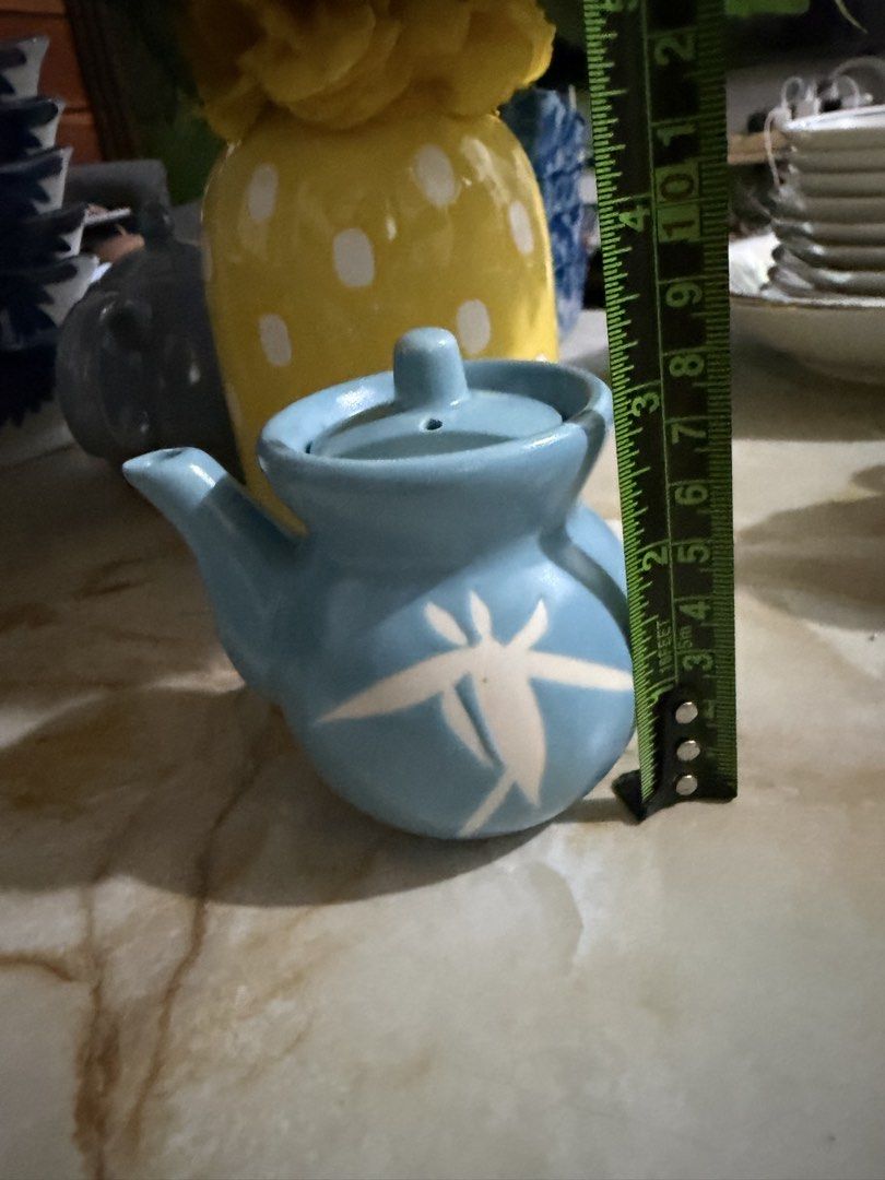 Teapot from japan surplus (Category: Cookware & Accessories) located in Santo Tomas. Submitted by rufon.joy42 (Listing ID 1458293744, Image 2). Description: Cute maliit lng Malinis sa loob No issue.