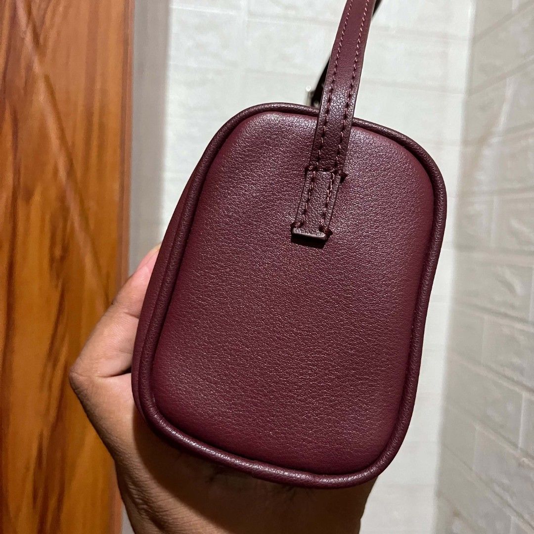 The Row Handbag (Category: Luxury Bags & Wallets) located in Carmen. Submitted by aquarius.00 (Listing ID 1458206919, Image 3). Description: excellent no issue.