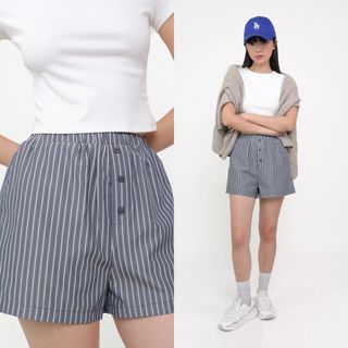 (Category: ) located in . Submitted by impulsiveshopperz (Listing ID 1458229660, Image 1). Description: .
