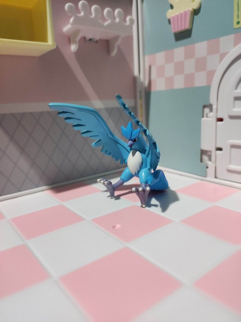 TOMY Pokemon Figure - Articuno (Category: Figurines & Statues) located in Taguig. Submitted by lilrootshop (Listing ID 1458262457, Image 2). Description: ***Crossposted*** Price: 350 AUTHENTIC Pass sa lowballers! First to pay basis. No COD. For item reservation, a down payment of 50% or 100 pesos (whichever is less) is required. Down payment is non-refundable. One month reservation only. Location: Taguig (near BGC) MOP: GCash / GoTyme / CIMB.