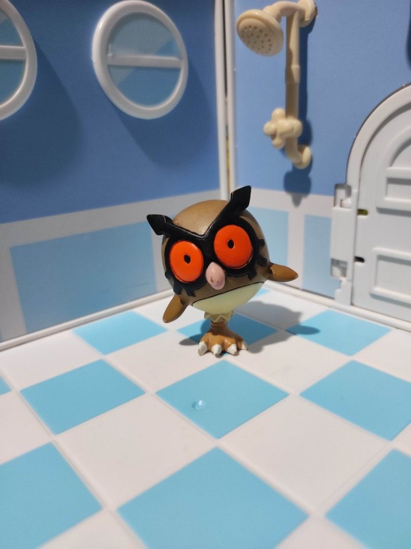 TOMY Pokemon Figure - Hoothoot (Category: Figurines & Statues) located in Taguig. Submitted by lilrootshop (Listing ID 1458265733, Image 1). Description: ***Crossposted*** Price: 450 AUTHENTIC Pass sa lowballers! First to pay basis. No COD. For item reservation, a down payment of 50% or 100 pesos (whichever is less) is required. Down payment is non-refundable. One month reservation only. Location: Taguig (near BGC) MOP: GCash / GoTyme / CIMB.