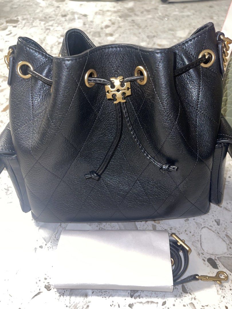 Tory Bag (Category: Shoulder Bags) located in Manila. Submitted by charensancho (Listing ID 1458272531, Image 2). Description: Original Tory Bag.