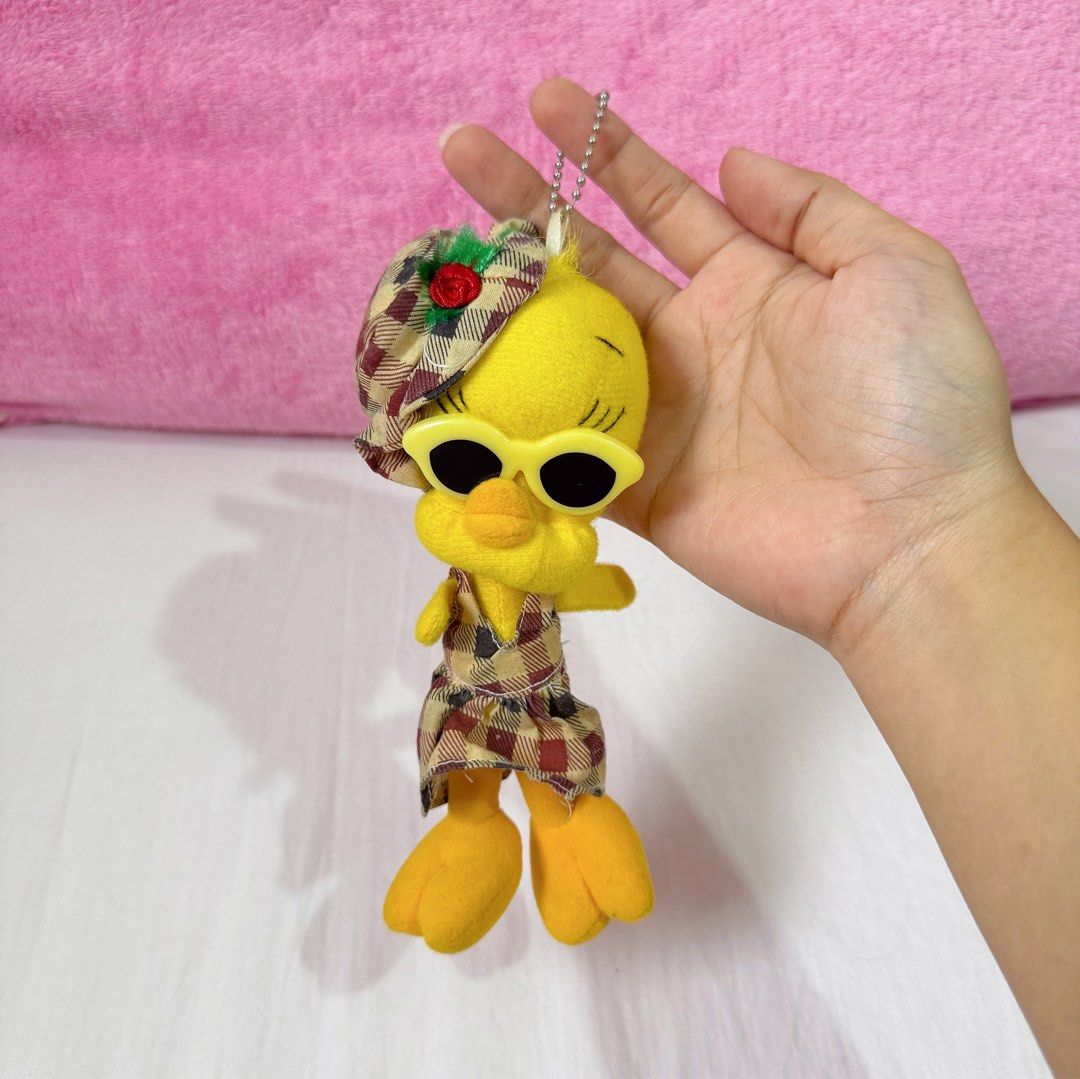 Tweety Bird Charm Plush with Costume (Category: Plushies & Soft Toys) located in Manila. Submitted by ashyyel_ (Listing ID 1458273532, Image 1). Description: .