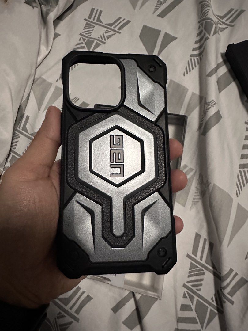 UAG case for iphone 14 pro max (Category: Cases & Sleeves) located in Pasay City. Submitted by patrickcaloi2023 (Listing ID 1458290028, Image 3). Description: .