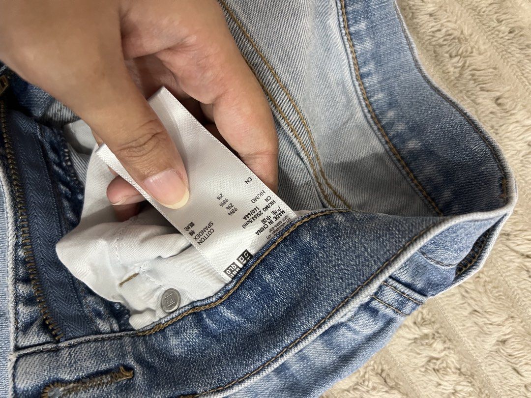 Uniqlo Denim Jeans (Category: Jeans) located in Angeles City. Submitted by lovinthrift (Listing ID 1458205832, Image 3). Description: .