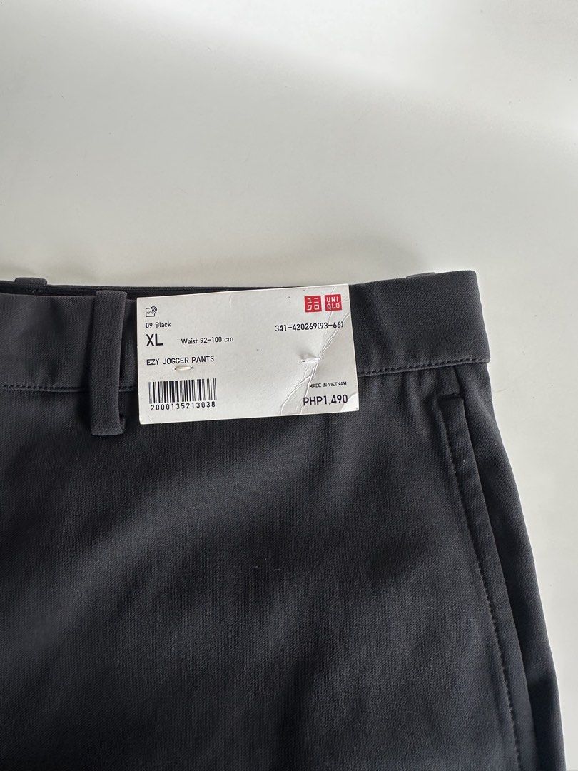 Uniqlo EZY Jogger Pants Black XL (Category: Joggers) located in Quezon City. Submitted by adc2011 (Listing ID 1458149160, Image 1). Description: - Uniqlo EZY Jogger Pants - Color: Black - Size: XL - Waist Fit: 92-100 cm - Made in Vietnam - Original Price: PHP1,490 - Features: Comfortable and stylish design.