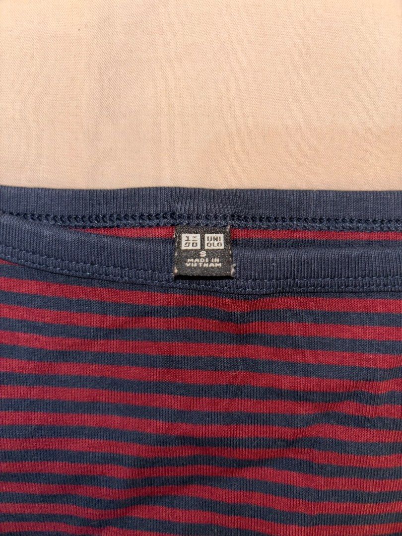 UNIQLO Ribbed Tank Top (Category: Sleeveless) located in Cavite. Submitted by bbbb444 (Listing ID 1458171681, Image 2). Description: - fits XS-S - only worn a few times, no issues - measurements posted - no when worn photos!! .