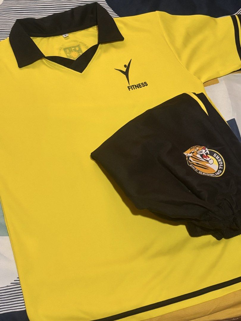 UST PATHFIT Fitness Uniform (Category: Activewear) located in Manila. Submitted by proteomics11 (Listing ID 1458261008, Image 1). Description: - lady-owned, only worn during class hours - small - no alterations - MOP: gcash or cash - meet-up around UST .