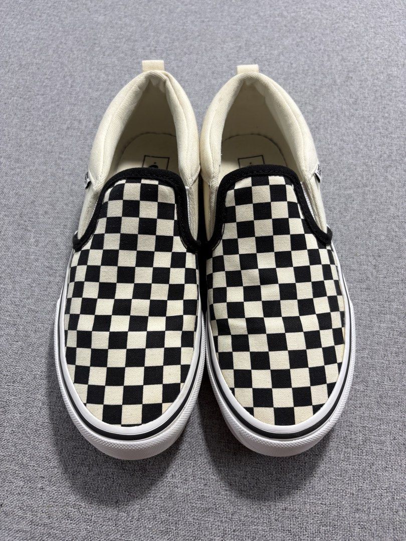 Vans checkerd (Category: Babies & Kids Fashion) located in Talisay. Submitted by bugzham (Listing ID 1458130687, Image 3). Description: Handpicked in US . 💯 original.