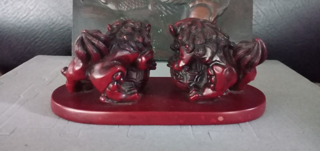 Vintage Red Foo Dog Statues (Category: Other Home Decor) located in Paranaque City. Submitted by zuprocsejon38604 (Listing ID 1458147119, Image 3). Description: - Set of 2 red foo dog statues 2 x 6 inches - Mounted on wooden bases - not included dragon wall plate - Unique Asian-inspired home decor - Perfect as a gift.