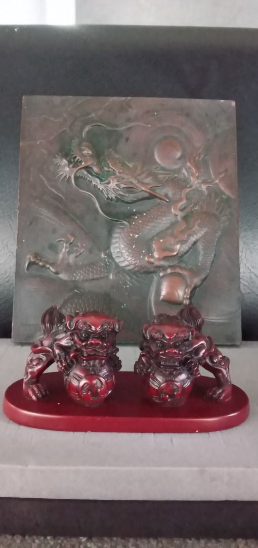 Vintage Red Foo Dog Statues (Category: Other Home Decor) located in Paranaque City. Submitted by zuprocsejon38604 (Listing ID 1458147119, Image 1). Description: - Set of 2 red foo dog statues 2 x 6 inches - Mounted on wooden bases - not included dragon wall plate - Unique Asian-inspired home decor - Perfect as a gift.