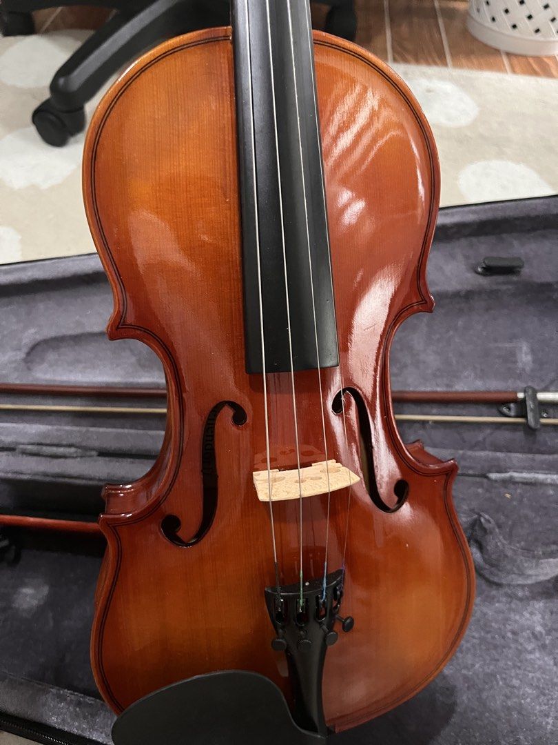 Violin - 3/4 (Category: Musical Instruments) located in Calamba. Submitted by tifficy (Listing ID 1458127864, Image 3). Description: Slightly used 3/4 violin. My kid needs to shift to full. .