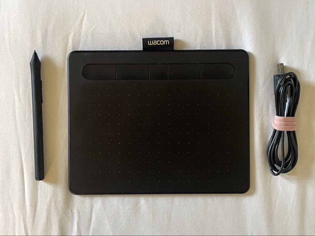 Wacom Intuos CTL-4100WL (Category: Mouse & Mousepads) located in Valenzuela. Submitted by jbenedict0804 (Listing ID 1458297497, Image 1). Description: -Model CTL-4100WL - black - Complete spare nibs unused - Original USB cable included (slight rust) - All buttons and bluetooth working - No box, with free case - barely used rfs: bought a new tablet MOP: Gcash Lalamove or meetup SM North.