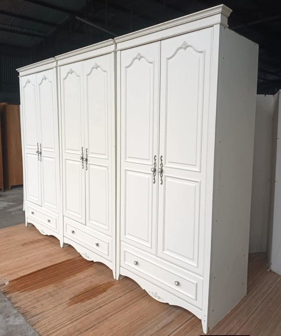 Wardrobe Set (Category: Shelves, Cabinets & Racks) located in Meycauayan. Submitted by marygracecasimiro (Listing ID 1458255307, Image 2). Description: 6-Door Big Modular Wardrobe Set Price: 35,000 set L120 (40each) x W25 x H86 In good condition♥️♥️💚.