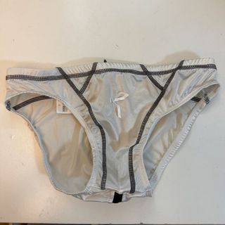 (Category: ) located in . Submitted by mensecondlabel (Listing ID 1458246688, Image 1). Description: .