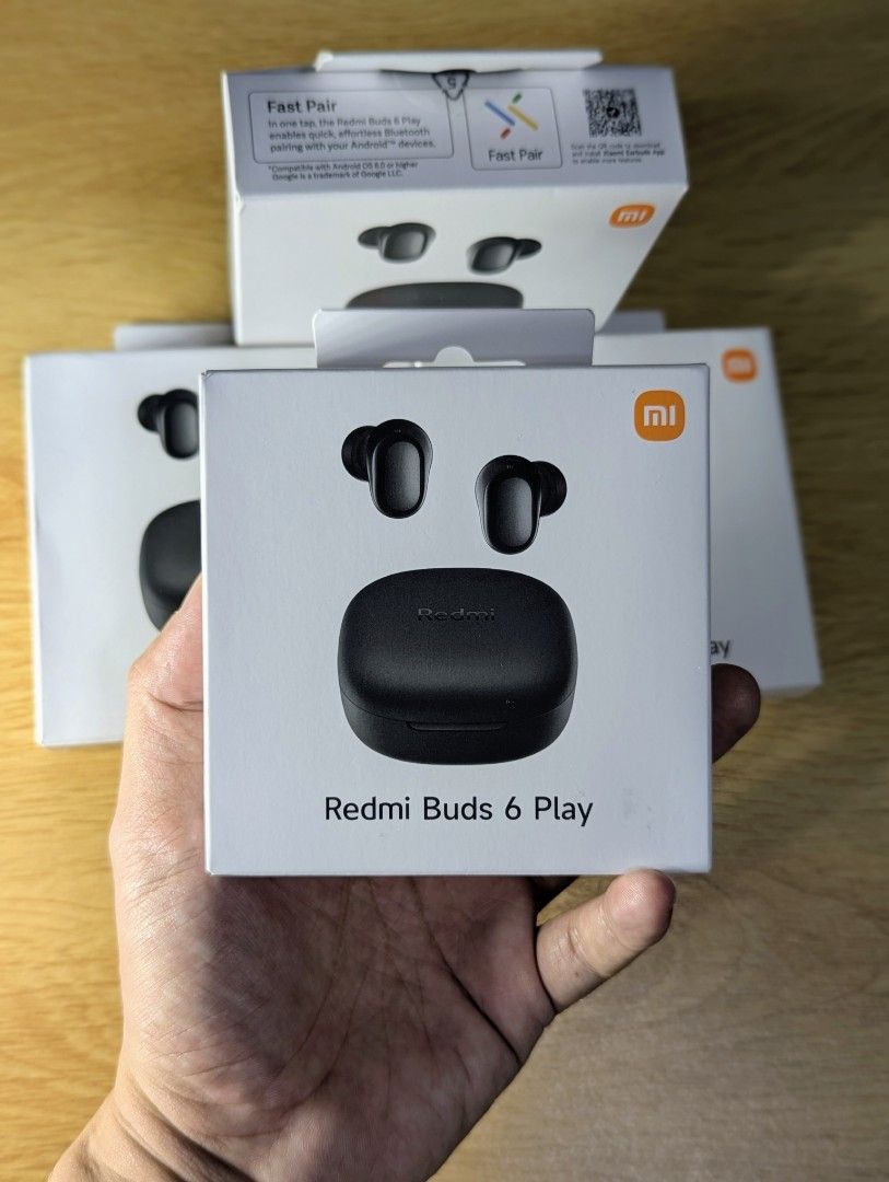 Xiaomi Redmi Buds 6 Play (Category: Earphones) located in Manila. Submitted by looterzrack.ph (Listing ID 1458266740, Image 2). Description: Key Specifications Battery Life: Up to 7.5 hours on a single charge, and 36 hours total using the charging case. Fast Charging: A 10-minute charge gives you up to 3 hours of music playback. Sound: 10mm dynamic drivers with 5 adjustable EQ settings via the Xiaomi Earbuds app. Connectivity: Bluetooth 5.4 with 