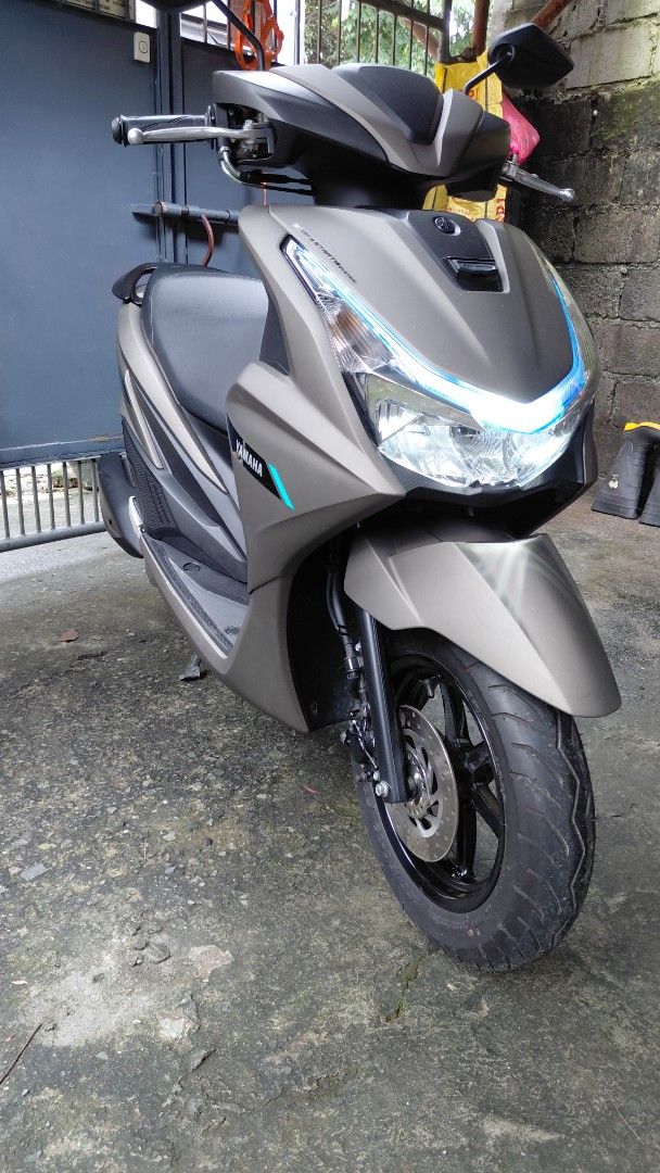 Yamaha Mio Gravis 2026 (Category: Motorbikes for Sale) located in Quezon City. Submitted by manmac24 (Listing ID 1458112486, Image 3). Description: 2026 Model Mileage: 2700+ only 3 months old Complete Original Papers LTO Plate 2 original keys 3 yrs registered Sales Invoice Manual Service card Acquired from the first owner All stock Good as brandnew "For serious buyer only please" Location: Pasong Tamo, QC.