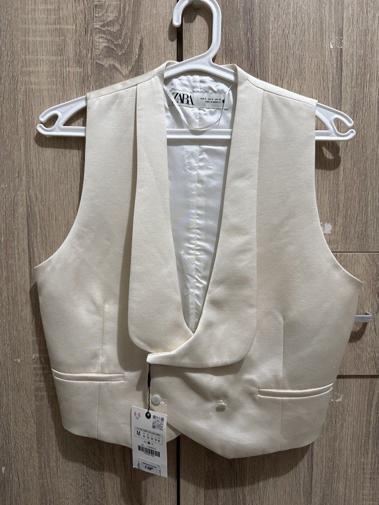 Zara Double Breasted Vest (Category: Others Tops) located in Zamboanga. Submitted by bliss23closet (Listing ID 1458202529, Image 1). Description: BNWT Zara double breasted vest Size: Medium Flaw: missing button (with extra button on washtag) .