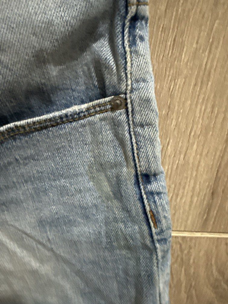 Zara Shorts (Category: Shorts) located in Zamboanga. Submitted by bliss23closet (Listing ID 1458246890, Image 3). Description: Zara denim shorts Size: medium, 28 Flaws: stains please see photos.