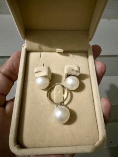 (Category: ) located in . Submitted by boutiquechic (Listing ID 1458345704, Image 1). Description: .