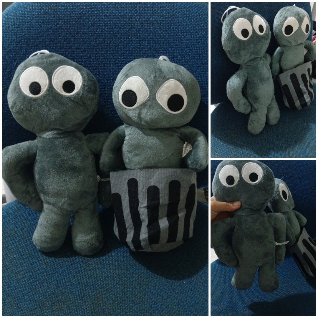 28cm set 2pcs gray Roblox game stuffedtoys (Category: Kids Toys) located in Echague. Submitted by manikaisabelavarietyshop (Listing ID 1458363702, Image 1). Description: 28cm set 2pcs gray Roblox game stuffedtoys.