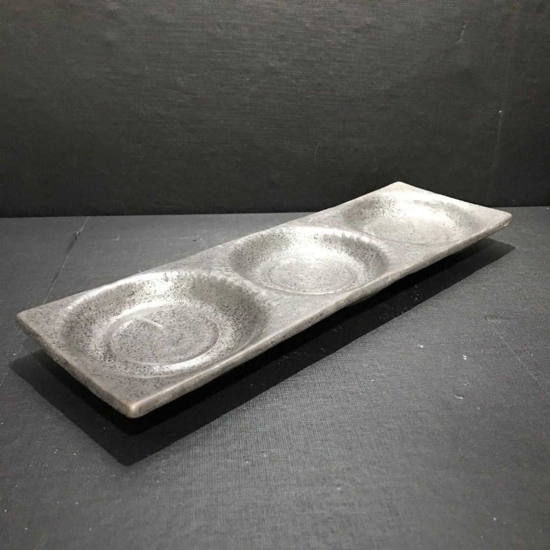 3 in 1 Stoneware Condiments/Gravy Server (Category: Dinnerware & Cutlery) located in Baao. Submitted by all.things.japan (Listing ID 1458326063, Image 2). Description: 3 in 1 Stoneware Condiments/Gravy Server VGC Grayish Black 4.0 x 12.75 inches Mine: P220.00 Add Sf MOP: GCasjh/Maya MOD: Flash Express.