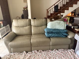 (Category: ) located in . Submitted by springklean (Listing ID 1458497728, Image 1). Description: .