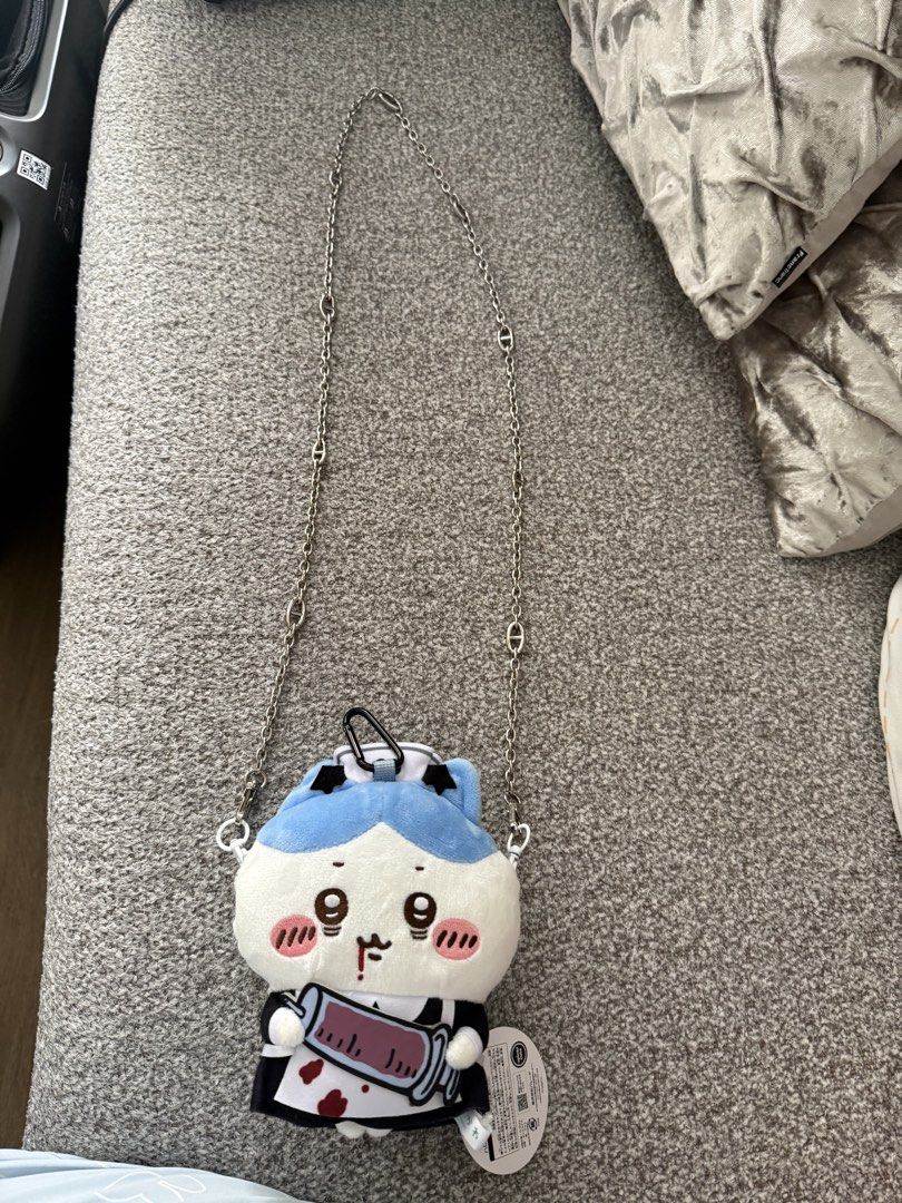 已改裝 可拆 兩用chiikawa 小八 側背袋 萬聖節 小包包 小袋 迪士尼 Sanrio Usahana 美人魚 （分類：動漫角色周邊）位於 Hong Kong。 由 lovehhhh 提交（商品編號 1458369477，圖片 1）。簡介： 已改裝，可拆 兩用。