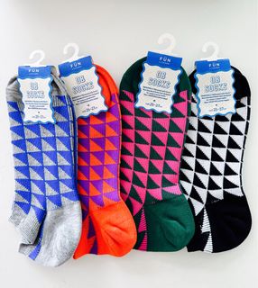 （分類：）位於 。 由 socksmuseum 提交（商品編號 1458393901，圖片 1）。簡介： 。