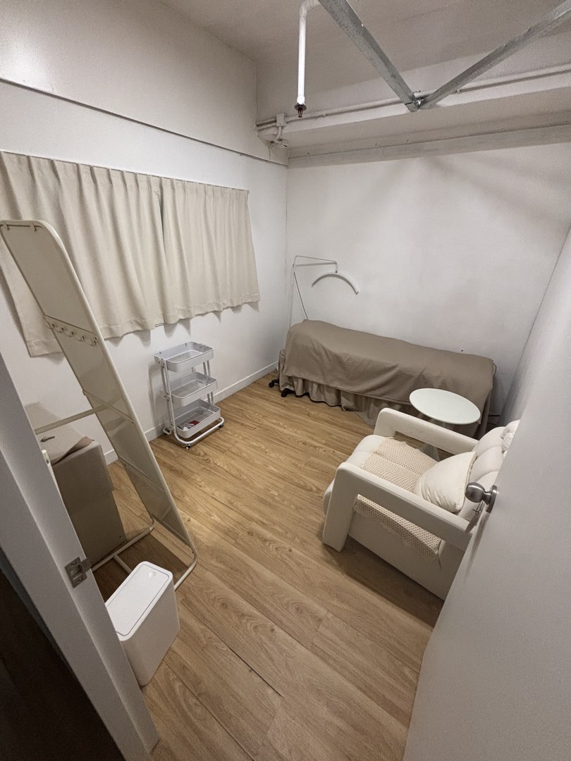 （分類：）位於 。 由 keithc.hairdresser 提交（商品編號 1458425052，圖片 1）。簡介： 。