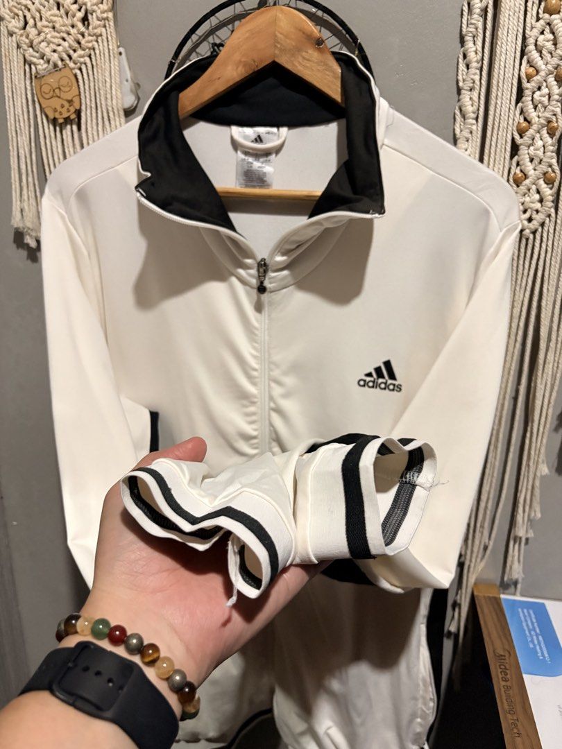 Adidas Track Jacket (Category: Coats, Jackets and Outerwear) located in Imus. Submitted by noblefish.b1bfd2 (Listing ID 1458404779, Image 3). Description: Adidas Track Jacket Large 22x28.