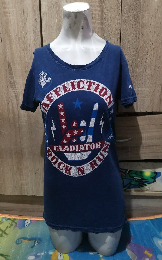 Affliction women t shirt (Category: Shirts) located in San Pedro. Submitted by thriftersthrift (Listing ID 1458433622, Image 1). Description: Width(inches) :15 Length(inches) :26 Good condition Already wash Color rate : 9.5 /10 🌵ALL ITEMS ARE FROM UKAY BALE SO MANAGE YOUR EXPECTATION 🌵 ASK SELLER FOR MORE INFORMATION COLOR MAY CHANGE TRU LIGHTING.