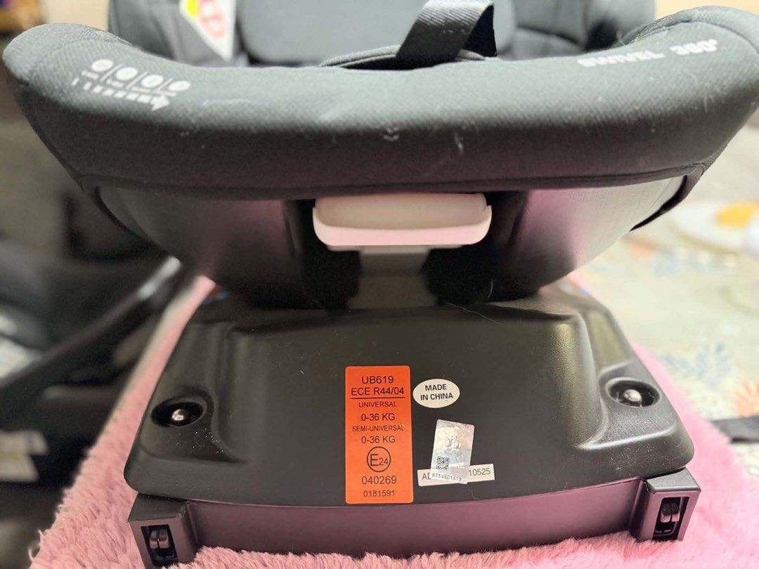 Akeeva Swivel 360 Car Seat (Category: Car Seats) located in Manila. Submitted by ysha.wears (Listing ID 1458348706, Image 2). Description: Literally only used once..