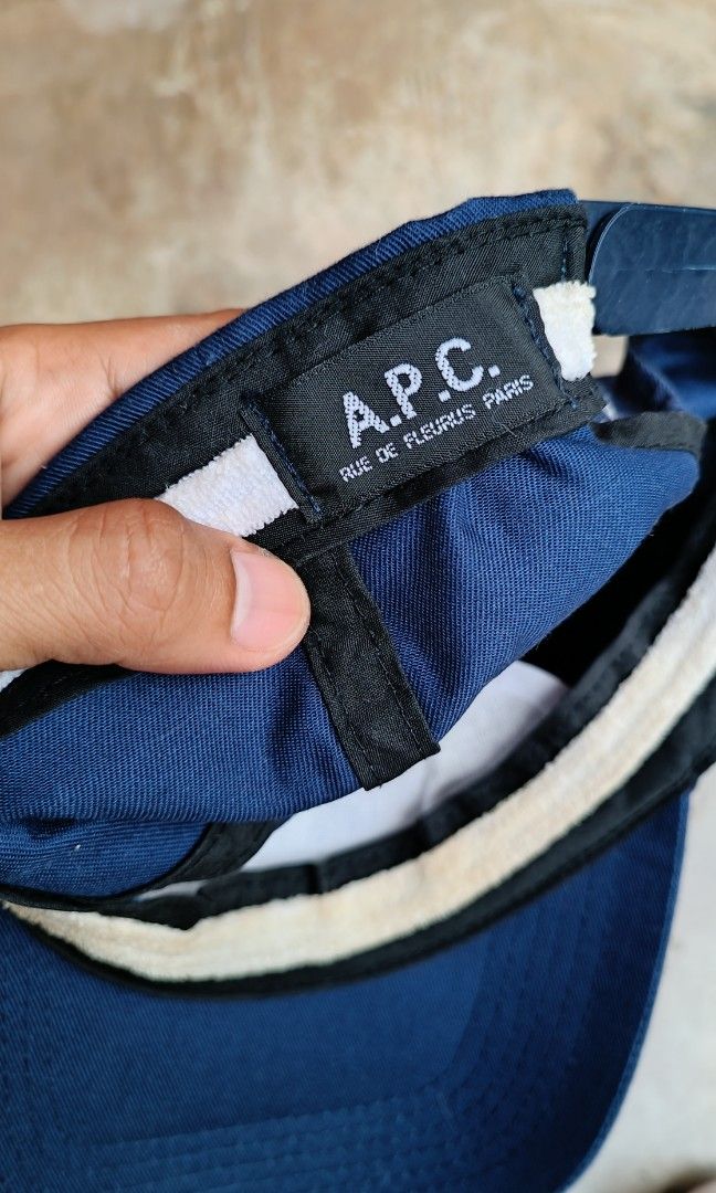 APC (Category: Caps & Hats) located in Davao. Submitted by st333tcartel (Listing ID 1458331469, Image 3). Description: Issue:Yellowish at sweatband slight stain check last pic..
