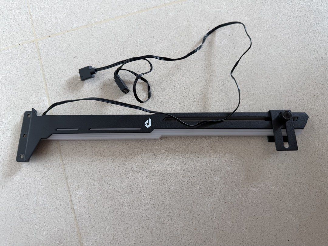 Argb GPU bracket (Category: Computer Parts) located in Singapore. Submitted by fastdeal912 (Listing ID 1458413115, Image 1). Description: .