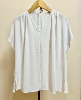 (Kategori: ) berada di . Dikirim oleh dirgoods (ID iklan 1458462409, Gambar 1). Deskripsi: .