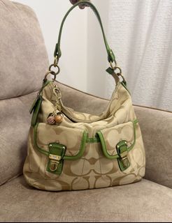 (Category: ) located in . Submitted by foundandloved.kl (Listing ID 1458379816, Image 1). Description: .