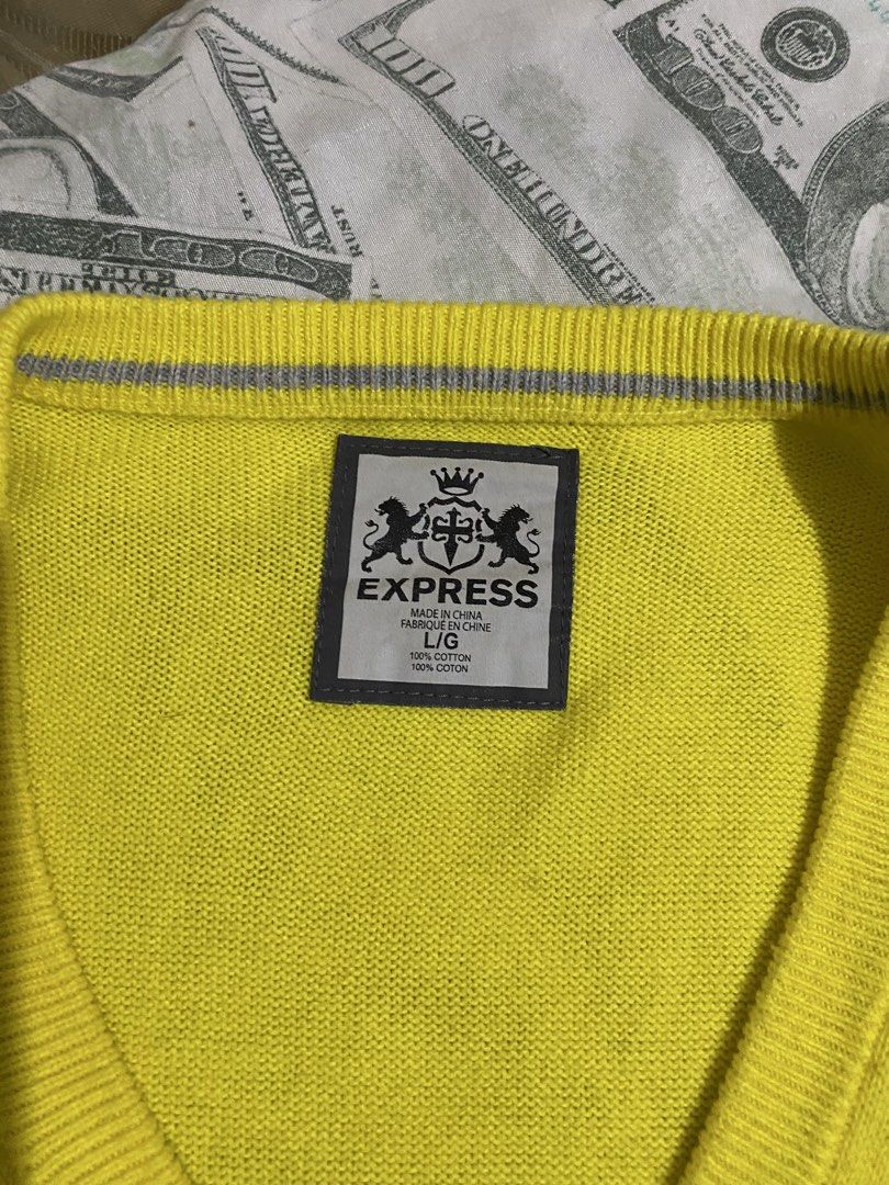 Express - V Neck Cotton Sweater (Category: Coats, Jackets and Outerwear) located in Paranaque City. Submitted by haslem (Listing ID 1458460187, Image 2). Description: Width: 22.5 Length: 30 .