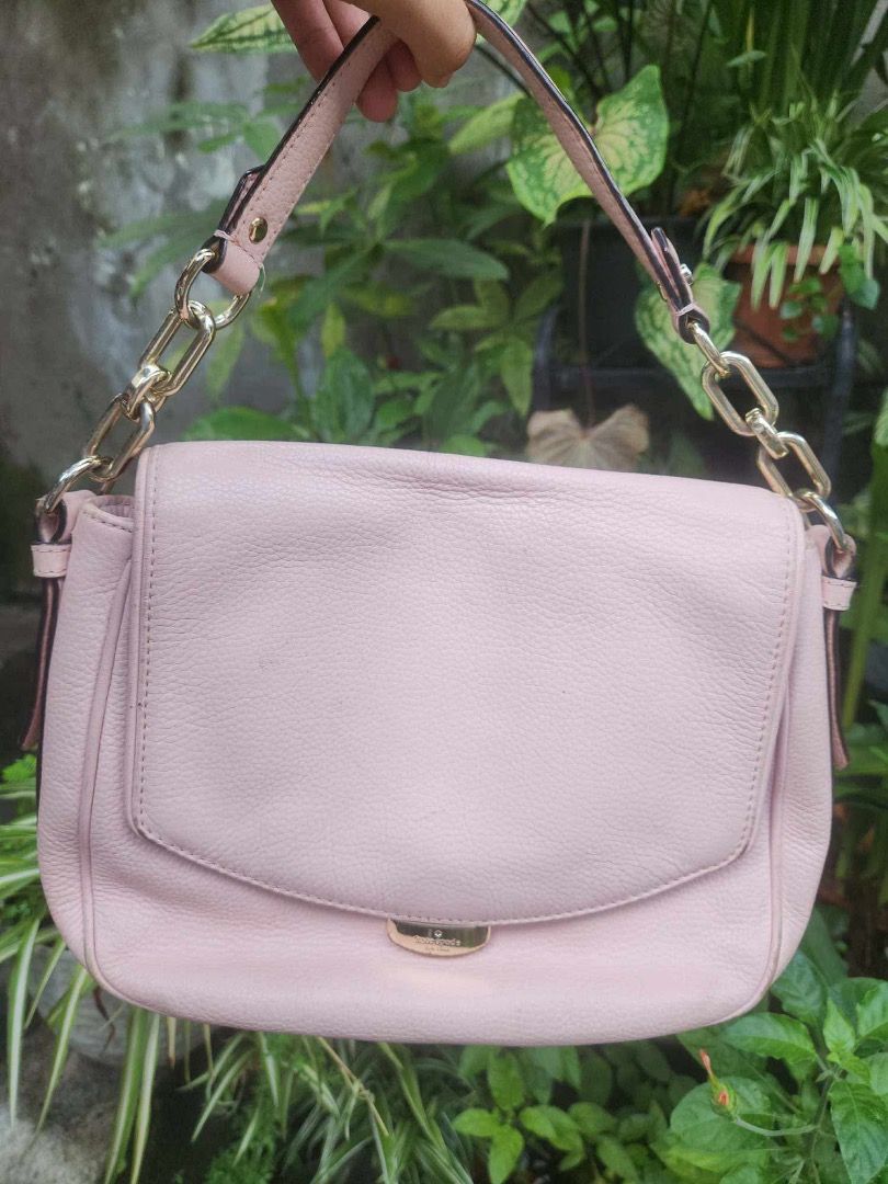 Authentic Kate Spade In Pink (Category: Luxury Bags & Wallets) located in Urdaneta. Submitted by sowwhimsical_oninsta (Listing ID 1458336637, Image 1). Description: Authentic Kate Spade in pink silver hardware.