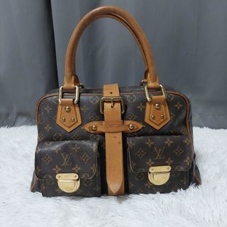 (Category: ) located in . Submitted by lyannas_closet (Listing ID 1458447958, Image 1). Description: .