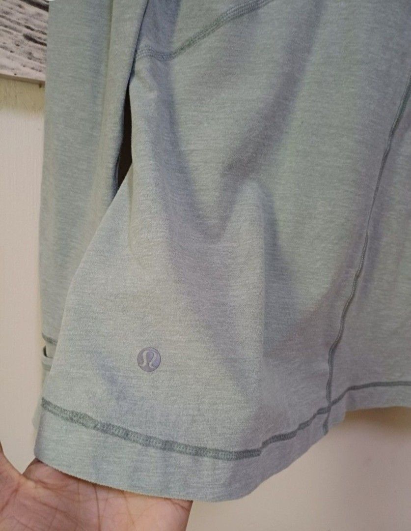 AUTHENTIC LULULEMON DEFINE HALFZIP, Original Price Php 8,800 (Category: Luxury Apparel) located in Manila. Submitted by bvnnie (Listing ID 1458457192, Image 3). Description: AUTHENTIC LULULEMON DEFINE HALFZIP, Original Price Php 8,800 Actual size using inches Armpit to Armpit/19.5 Lenght/27.5 fittings is Large Excellent Condition, Issue:0 Message if you have any other question about sizing. We do shipping nation wide I'm also open for video call 
