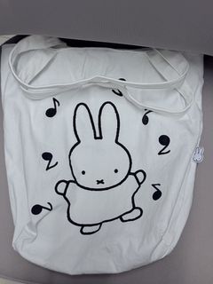 （分類：）位於 。 由 augkki 提交（商品編號 1458445624，圖片 1）。簡介： 。