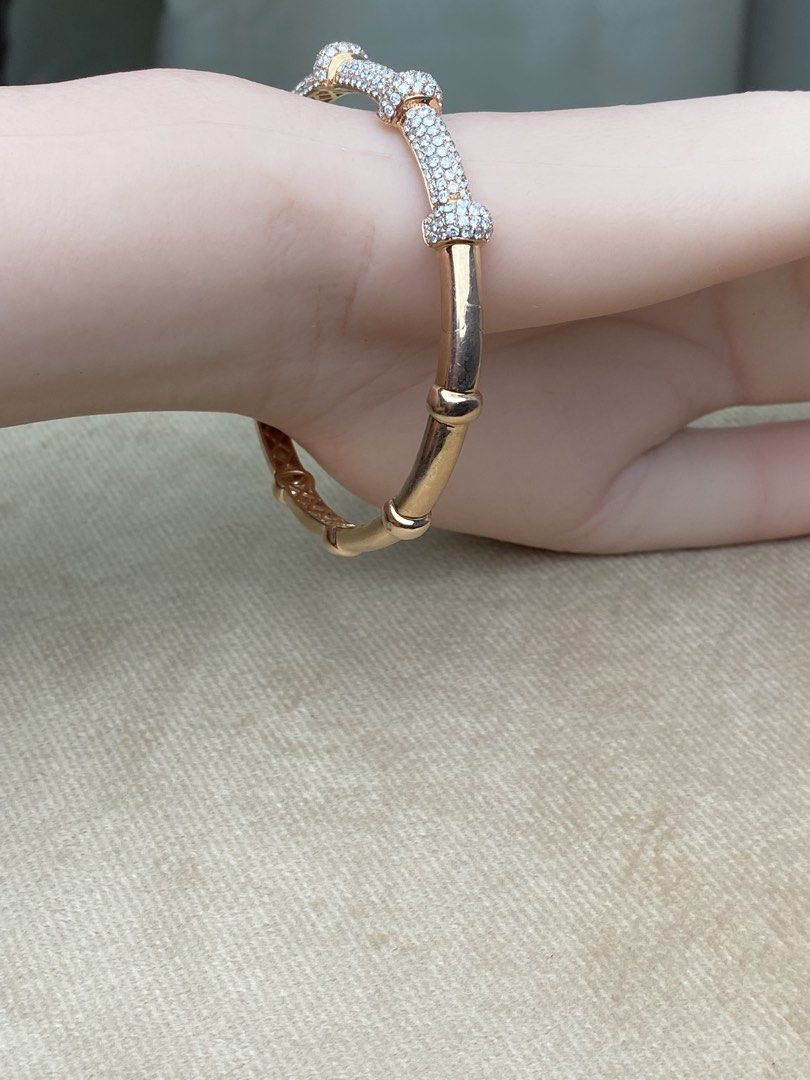 Bangle Bracelet (Category: Luxury Accessories) located in Iloilo. Submitted by eliseohana (Listing ID 1458429780, Image 2). Description: .