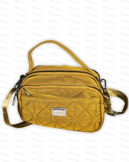 (Category: ) located in . Submitted by closet.archive101 (Listing ID 1458416106, Image 1). Description: .