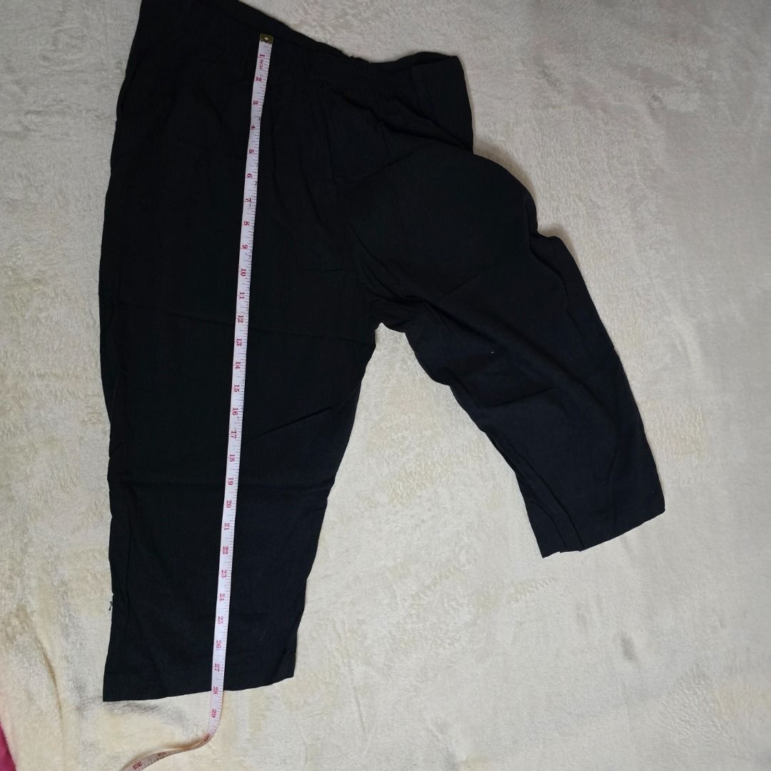 Black Linen Box Pants - Stretchable (Category: Other Bottoms) located in Pasay City. Submitted by fruityorange (Listing ID 1458380284, Image 2). Description: Waist: 20 inch (Max Stretch) ‼️READ FIRST BEFORE MESSAGING‼️ All items are original and pre-loved. This is not thrifted. Personally bought and used. RFS: Moving out and decluttering ✅ Item is available as long as posted. 💰 Mode of Payment: Any bank or wallet transfer 🚚 Mode of Delivery: J&