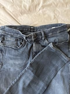 (Category: ) located in . Submitted by ztdeals (Listing ID 1458368114, Image 1). Description: .