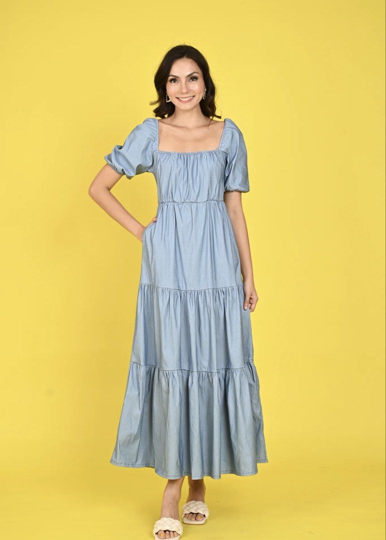 Breastfeeding Dress (Category: Maternity wear) located in Paranaque City. Submitted by luluswardrobe (Listing ID 1458336167, Image 2). Description: Brandnew with Tag 1095 retail price Brand: MUM Size 1 (Small- Medium) Nursing Access: Zippers Denim Maxi Dress What you see is what you get Super nice! .